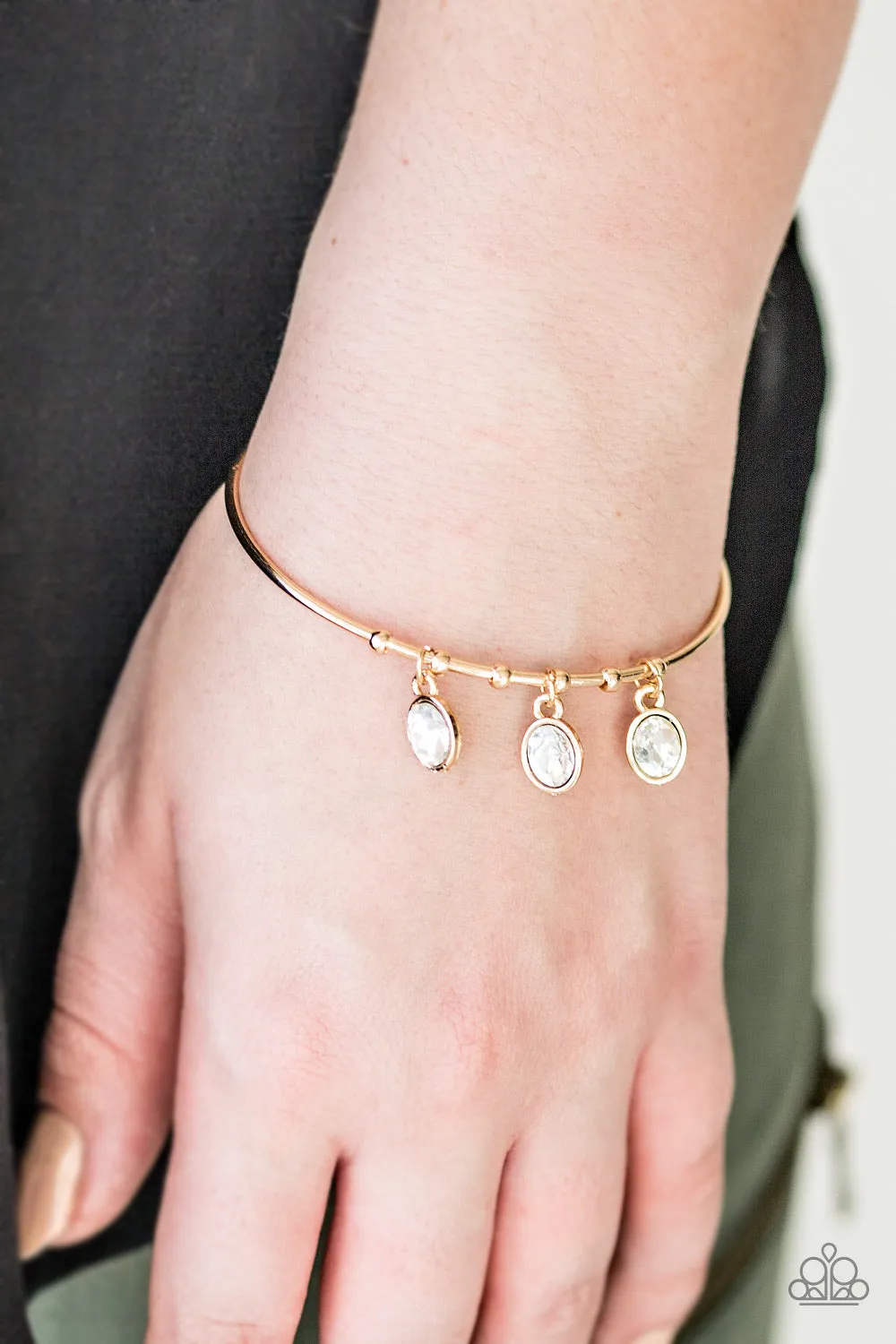 Paparazzi Accessories  - Sparkling Splendor #B253 Peg - Gold Bracelet